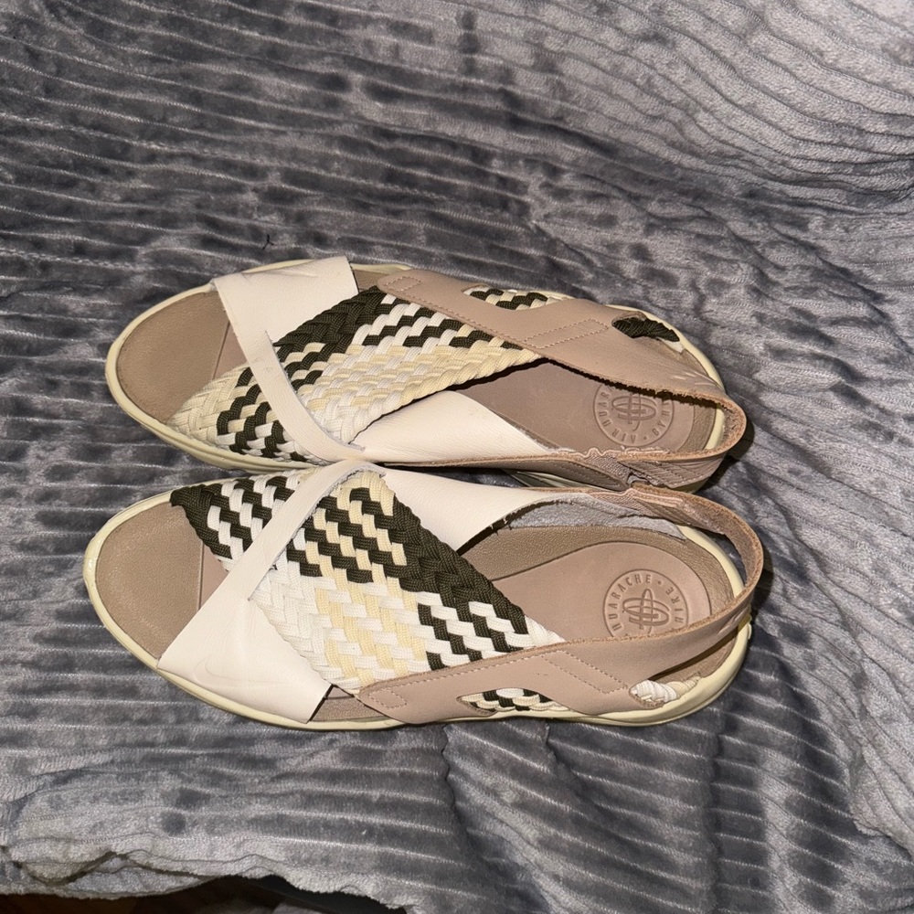 NIKE SANDLES